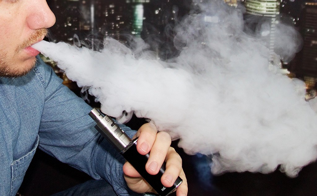 The Rechargeable Evolution: Dive into Disposable Vape Freedom